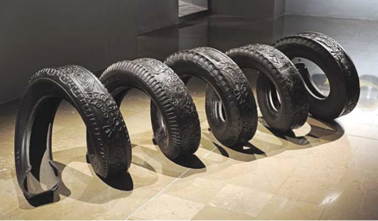 Wim Delvoye, Spiral Tires